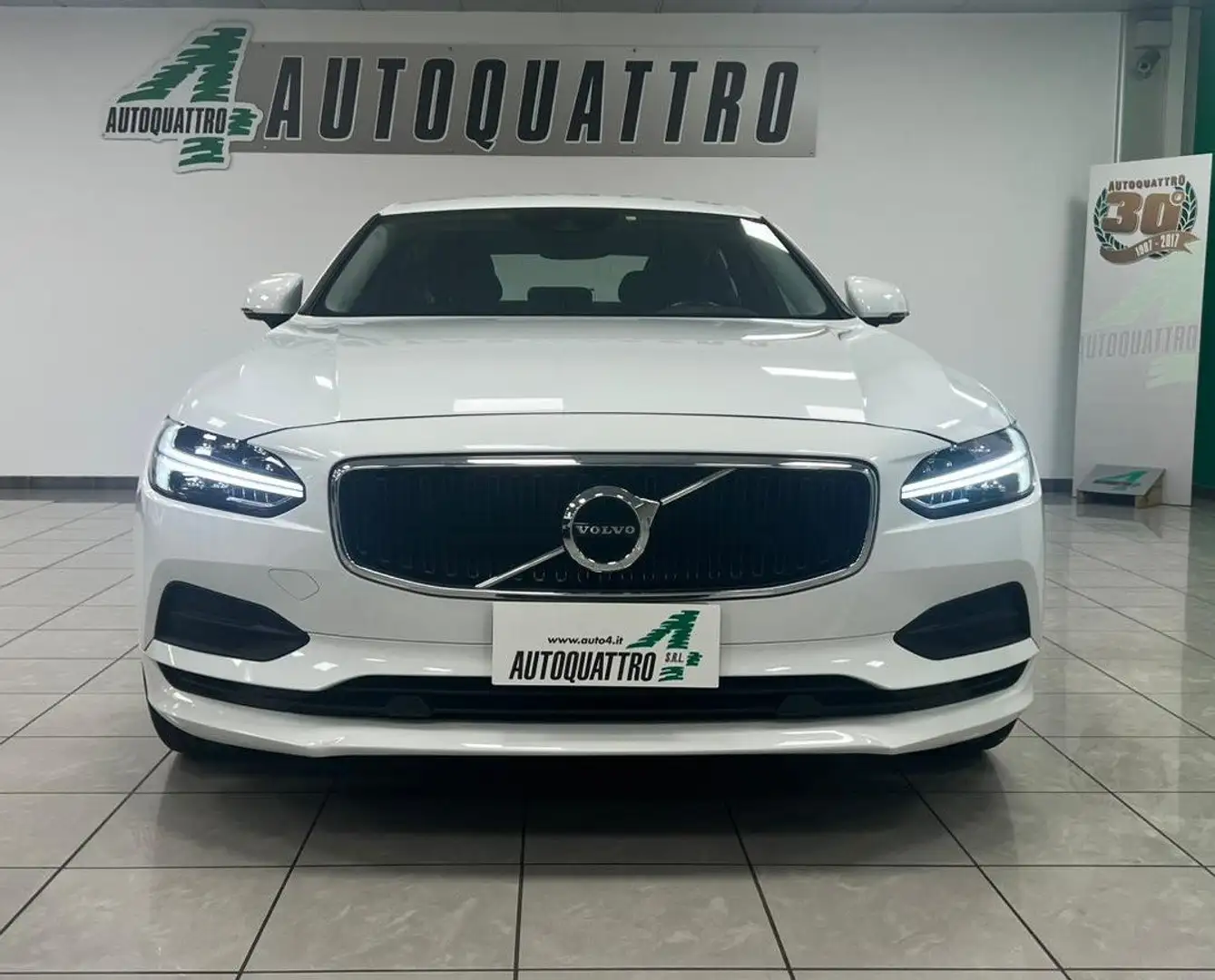 Volvo S90 S90 2016 2.0 d3 Momentum geartronic my18 Bianco - 1