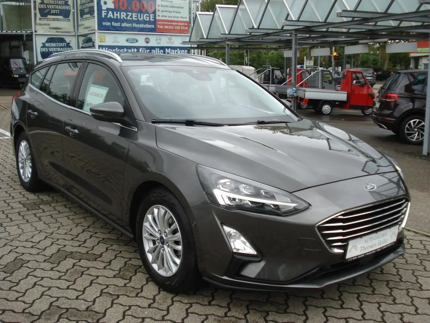 Ford Focus Turnier Titanium Automatik Navi Kamera Gris - 1