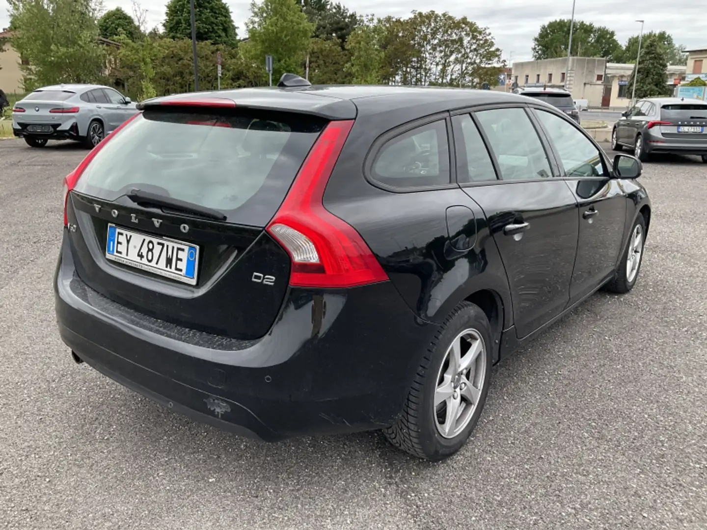 Volvo V60 D2 1.6 Business Czarny - 2