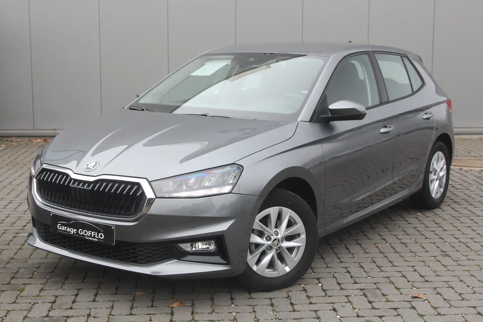 Skoda Fabia 1.0 TSI - 25.000KM - 2024 Grijs - 1