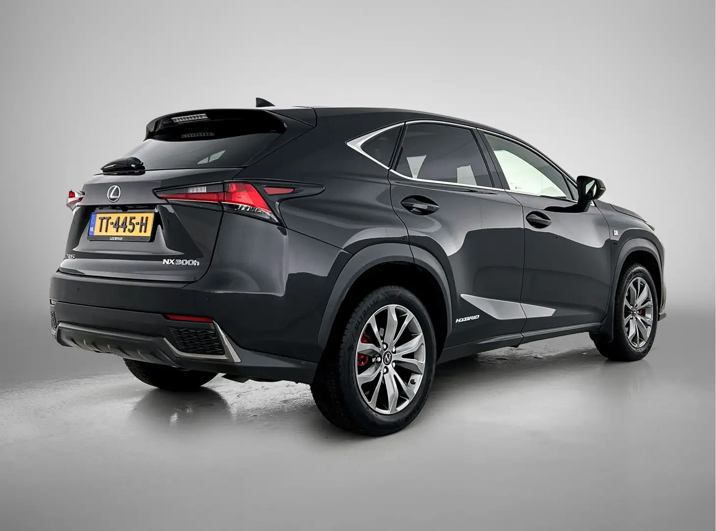 Lexus NX 300h AWD F SPORT Line | Mark Levinson Audio | Apple Car Černá - 2