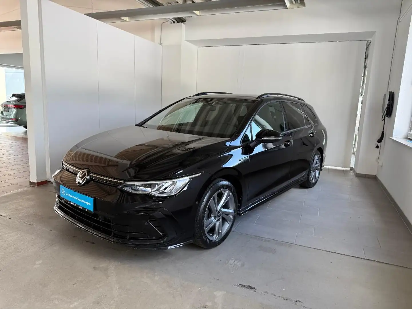 Volkswagen Golf Variant R-Line 1.5 TSI Navi LED el.Klappe ACC Kamera Kessy Schwarz - 1