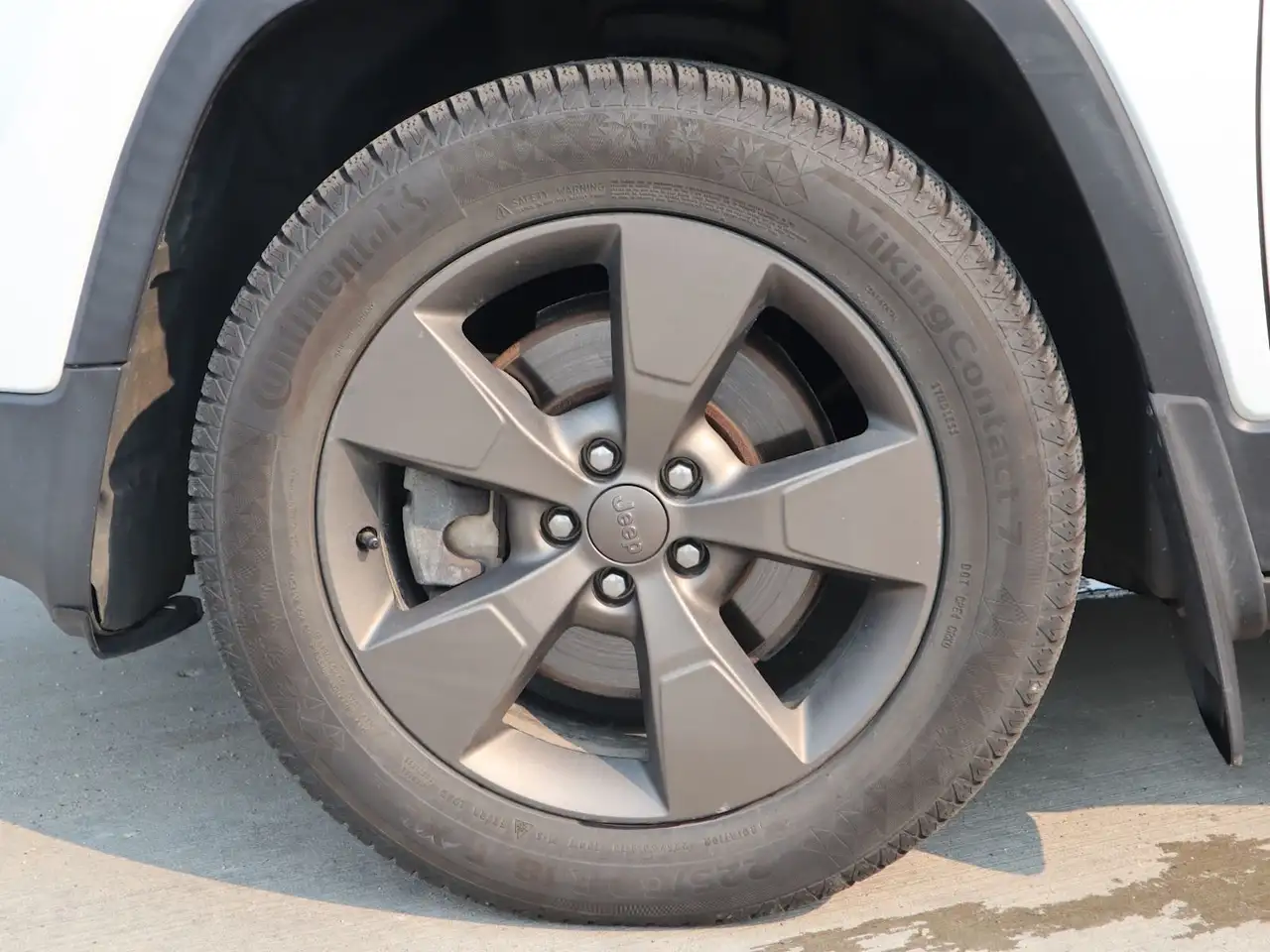 Jeep Cherokee снимка Jeep Cherokee