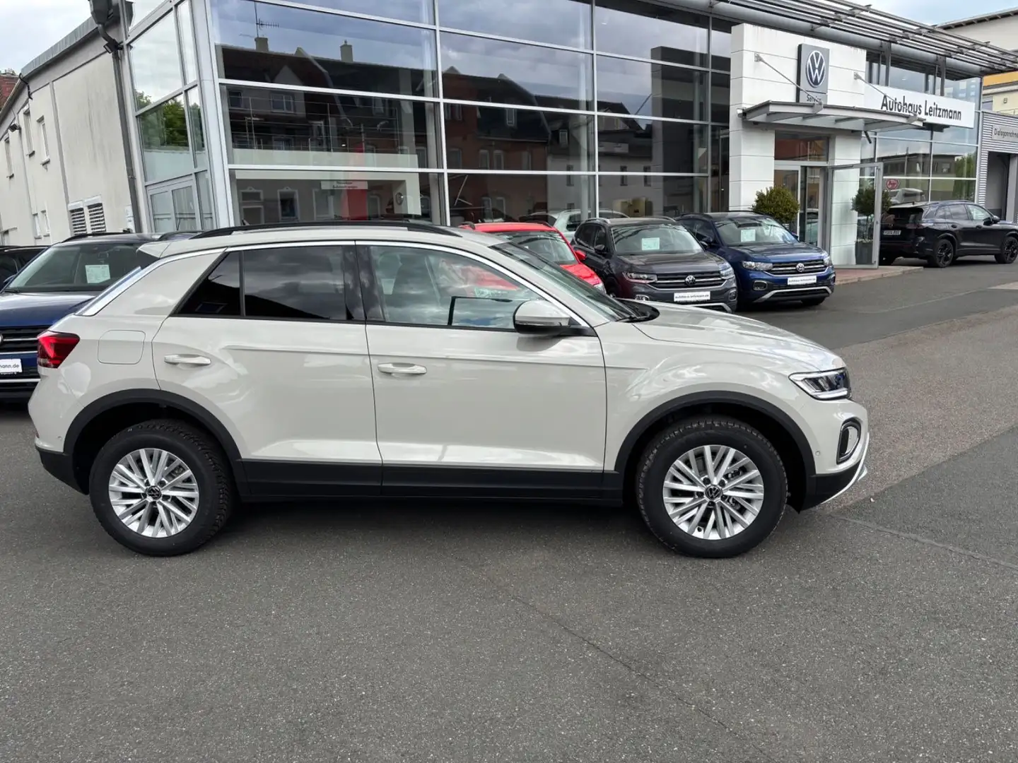 Volkswagen T-Roc Life Grigio - 2