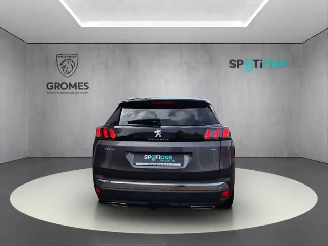 Peugeot 3008 view 4