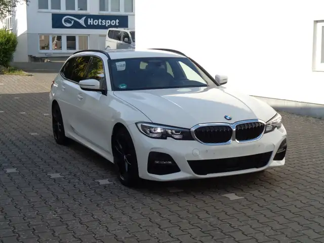BMW 330 d xDrive Touring M Sport Aut. -Winterfreude-