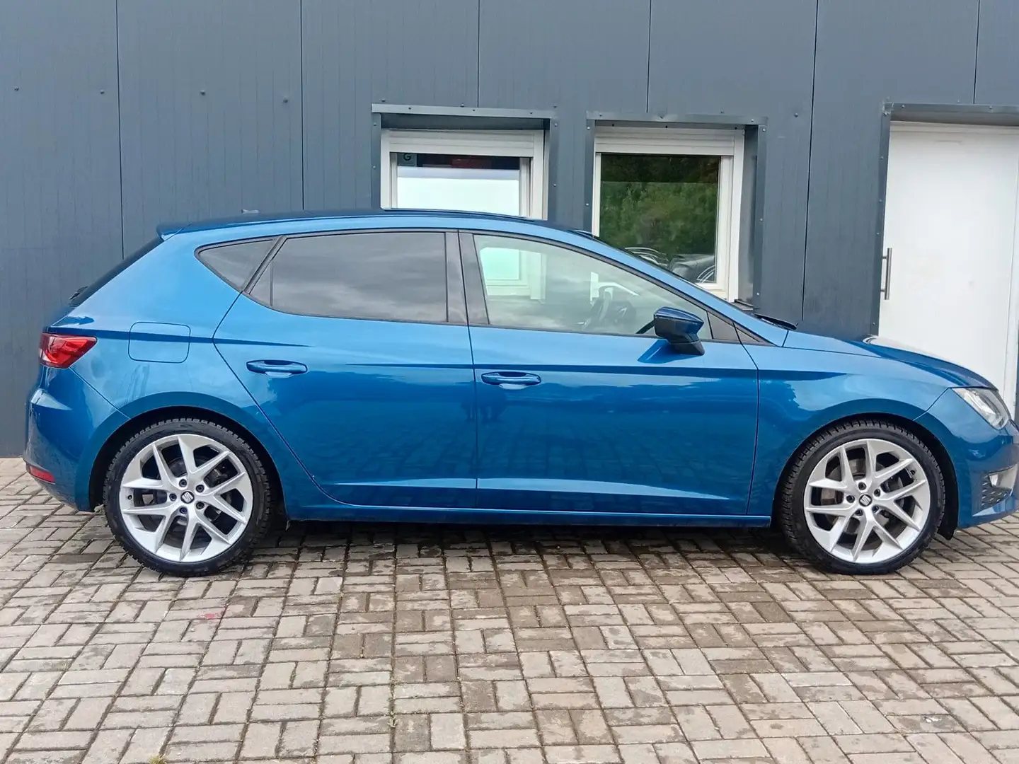 SEAT Leon FR Blau - 2