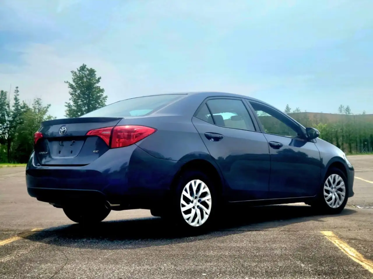 Toyota Corolla снимка Toyota Corolla