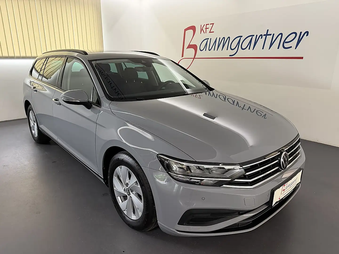 Volkswagen Passat Variant 2,0TDI *LED*NAVI*ACC*Sitzheizung*Getönte Scheib... Grau - 1