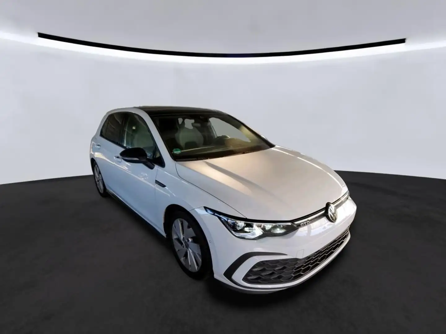Volkswagen Golf VIII 2.0 TDI GTD DSG IQ.Light Navi Standhei Weiß - 2