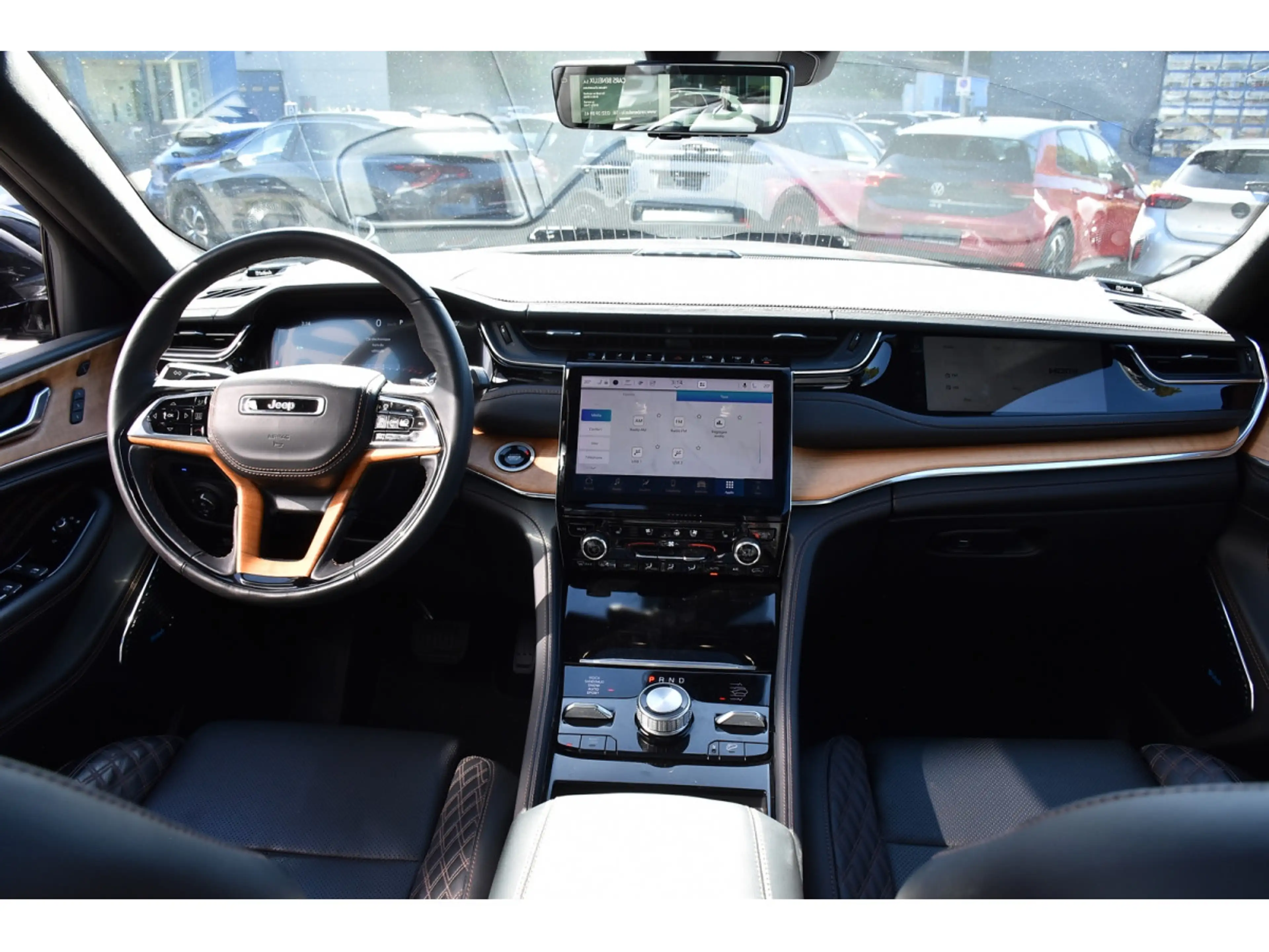 Jeep Grand Cherokee 2.0 4xe PHEV AWD Summit Reserve PANO SG MASS FULL — photo 10