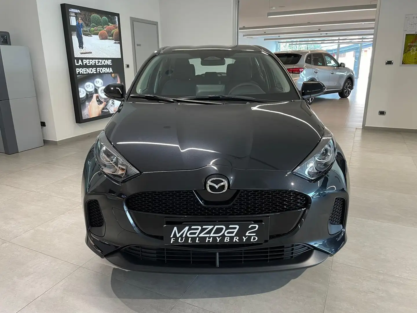 Mazda 2 1.5 full hybrid 116 cv.Centre Line,PRONTA CONSEGNA Nero - 2