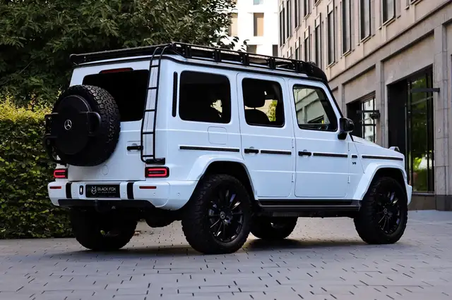 Mercedes-Benz G-Class view 5