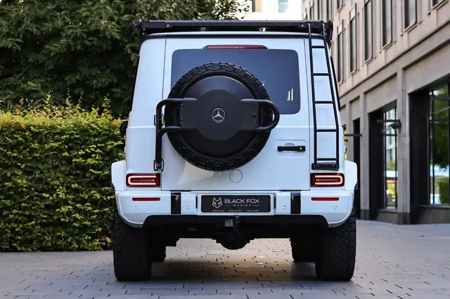 Mercedes-Benz G-Class view 4