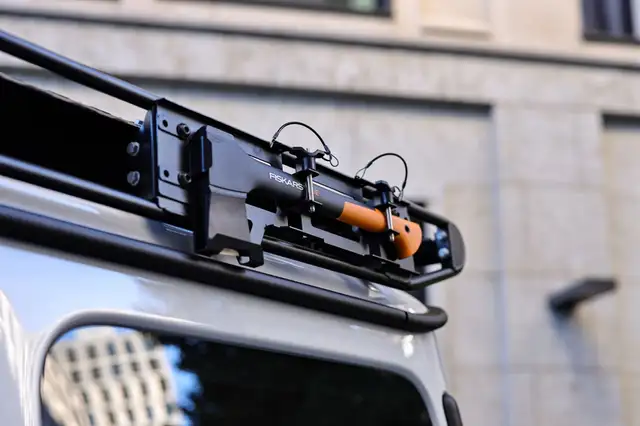 Mercedes-Benz G-Class view 15