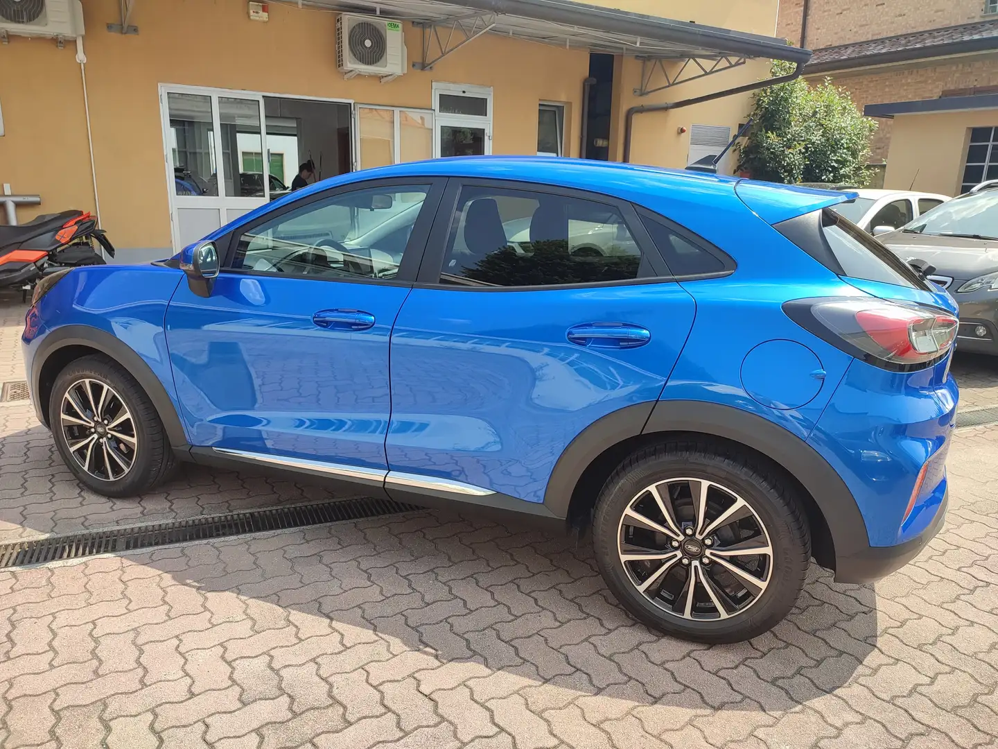 Ford Puma 1.0 ecoboost h Titanium 125 cv Formula GuidaSicuro Blu/Azzurro - 2