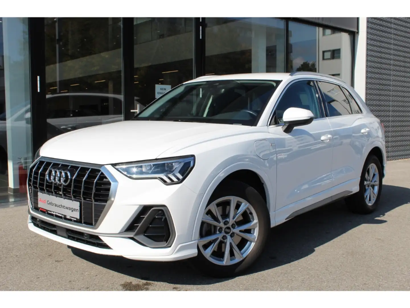 Audi Q3 45 TFSI e Hybrid Str. S-Line*Navi*Assistenz*1HD!! Weiß - 2