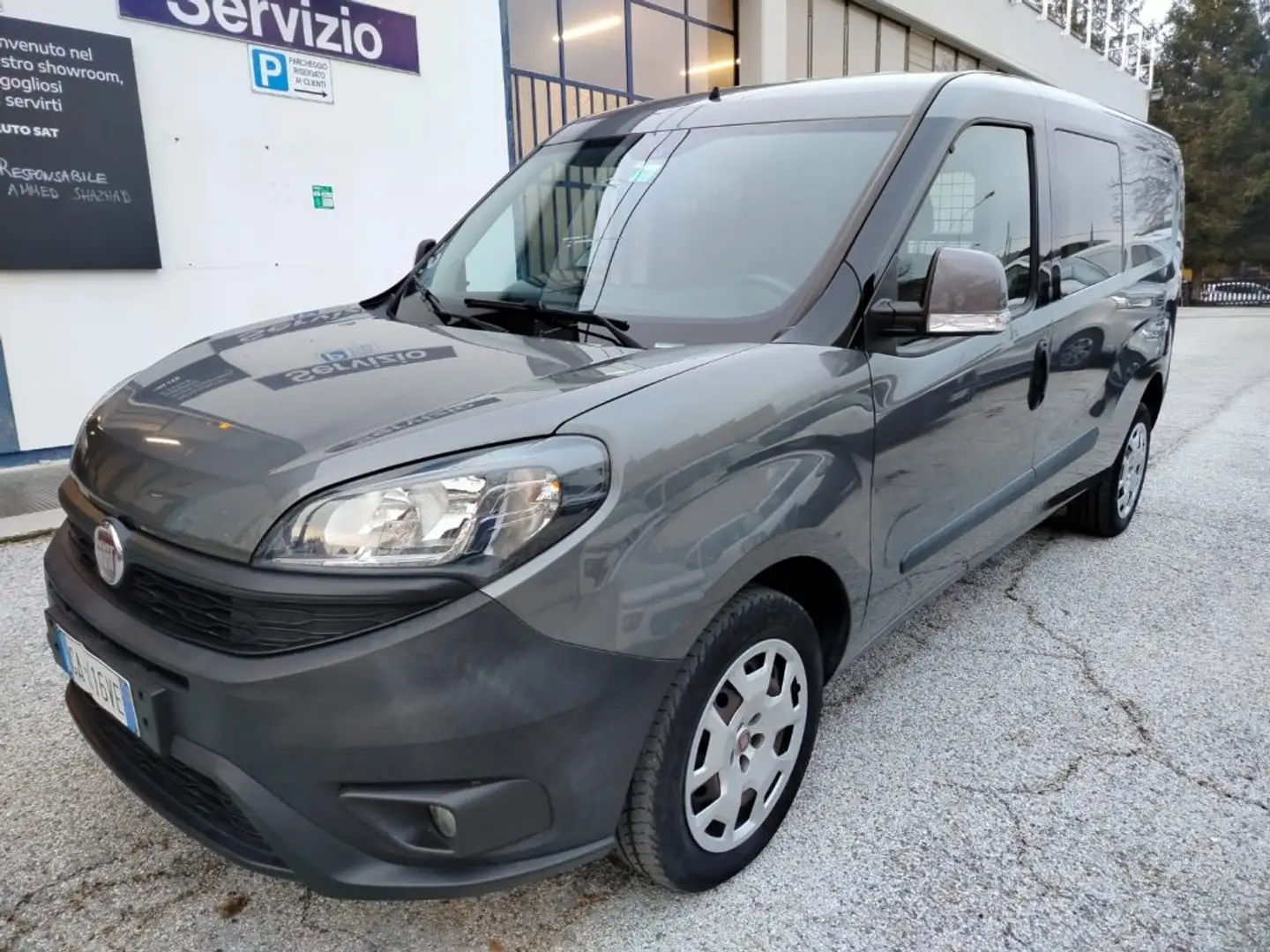 Fiat Doblo 1.4 METANO 3 posti Cargo Maxi Lounge Grigio - 2