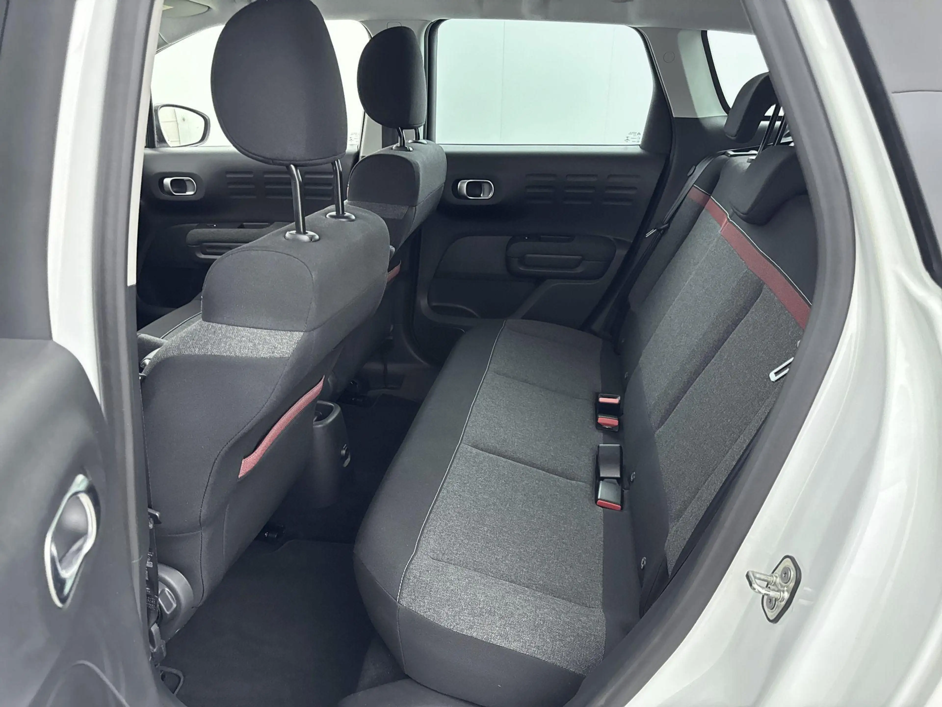 Citroen C3 Aircross 1.2 110pk C-Series | Climate control | Parkeersens — photo 13