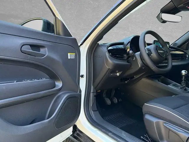 Fiat 600 view 5