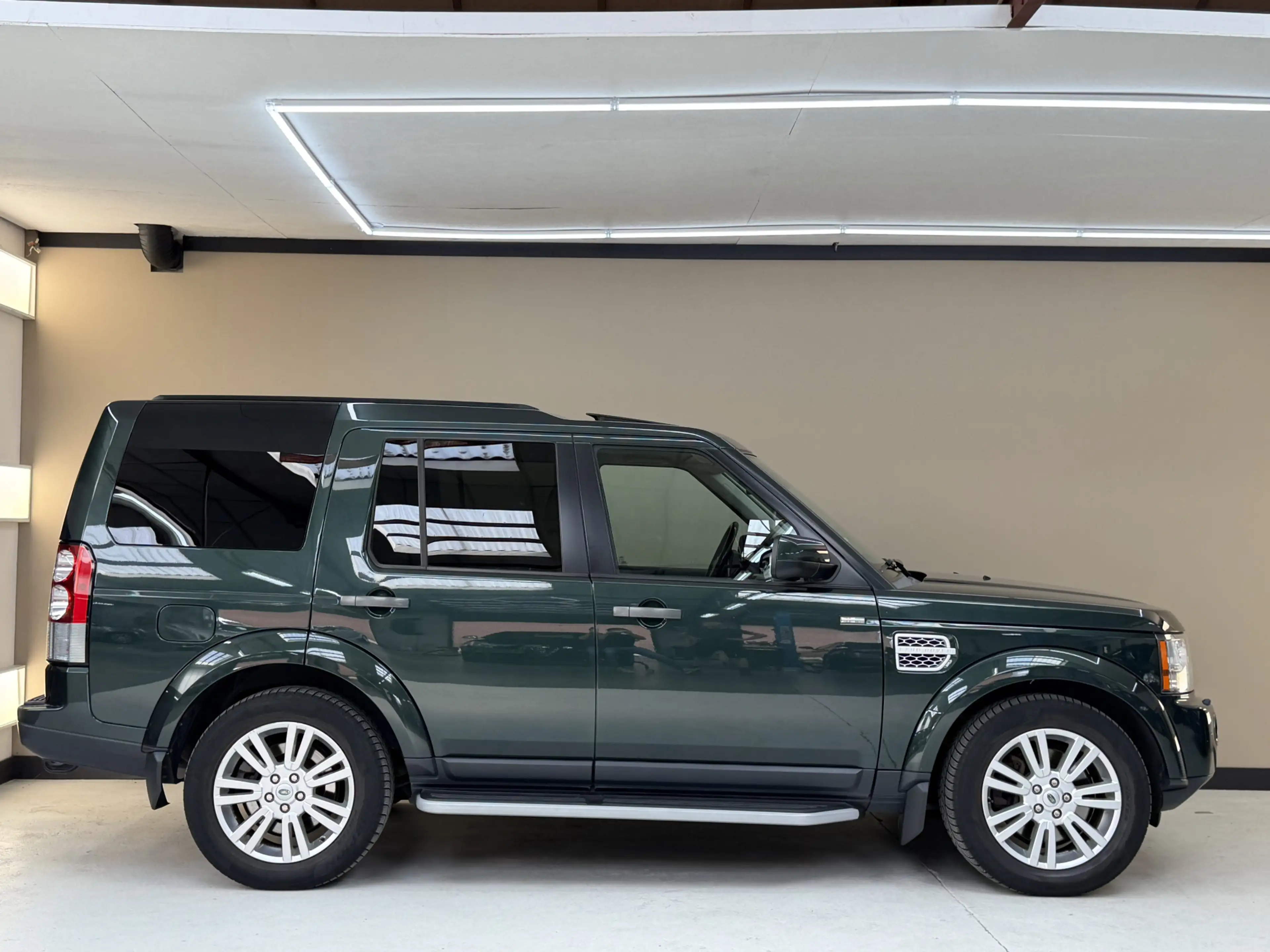 Land Rover Discovery 3.0 SDV6 SE, 245Pk, 2010, Euro 5, Climate control, — photo 13