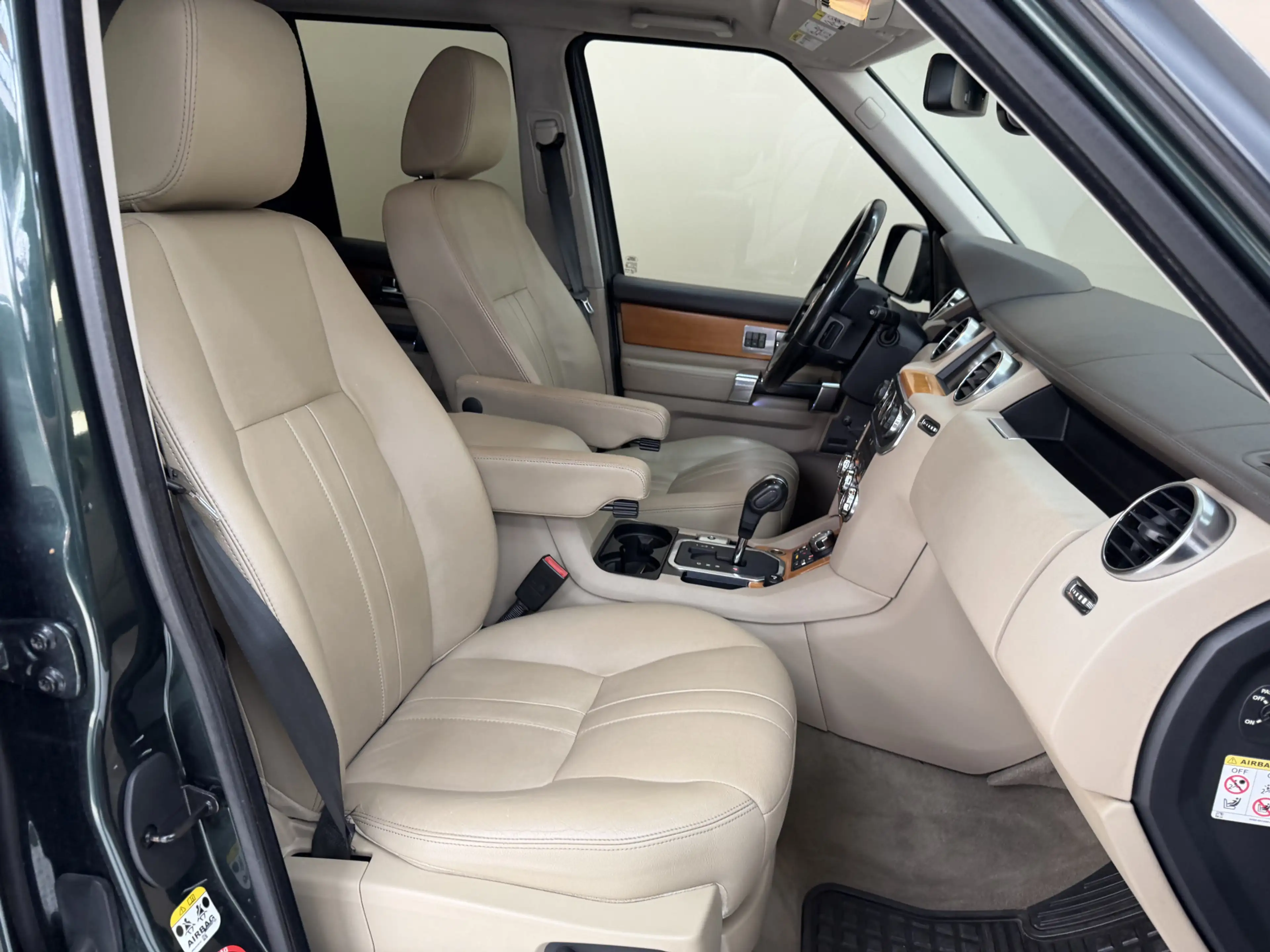 Land Rover Discovery 3.0 SDV6 SE, 245Pk, 2010, Euro 5, Climate control, — photo 12