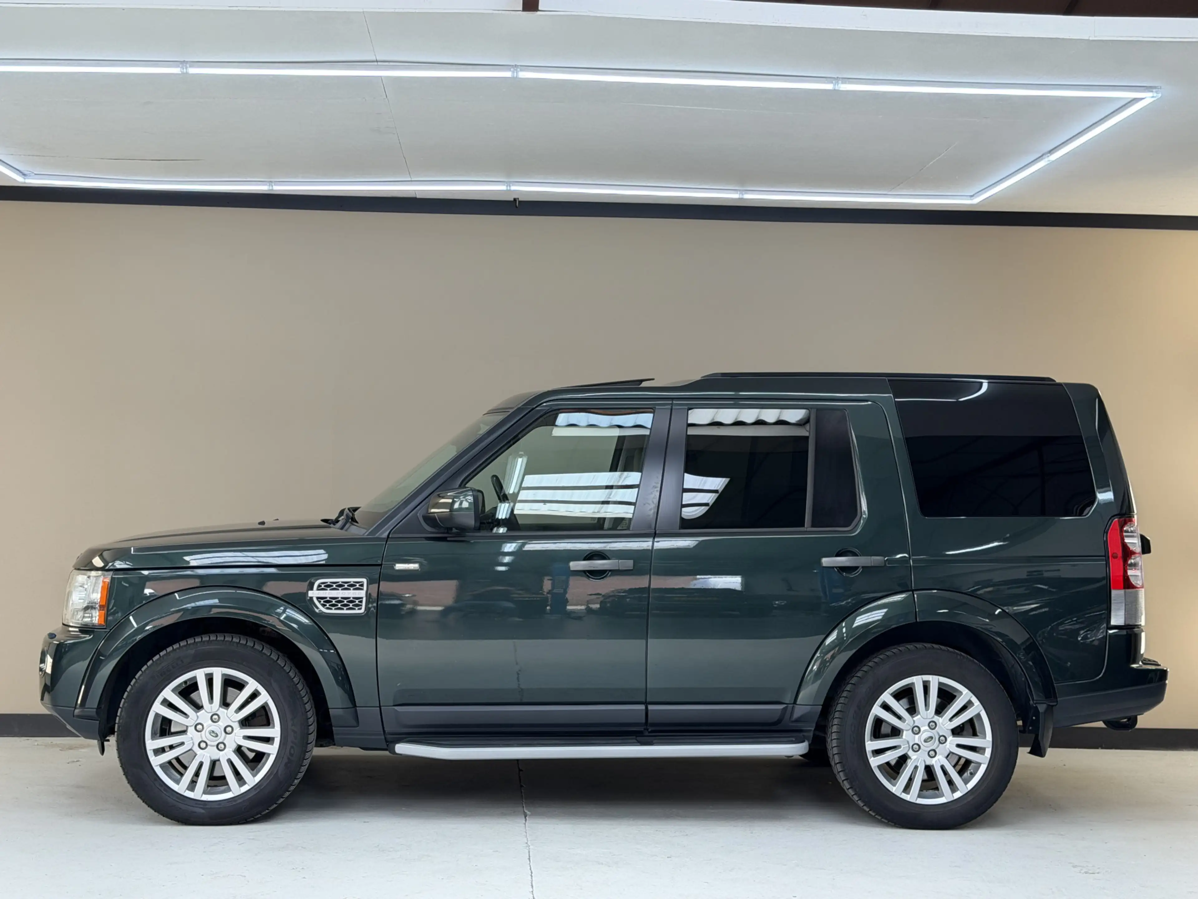 Land Rover Discovery 3.0 SDV6 SE, 245Pk, 2010, Euro 5, Climate control, — photo 15