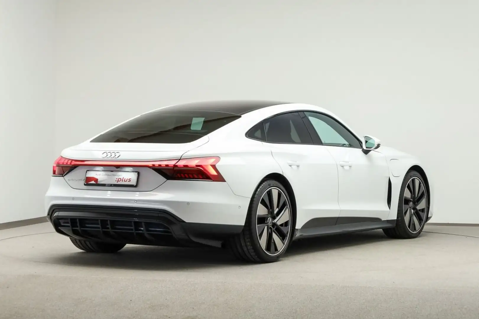 Audi e-tron GT e-tron GT qu. Air*Assist*Massage*B&O*HUD*Laser Bílá - 2