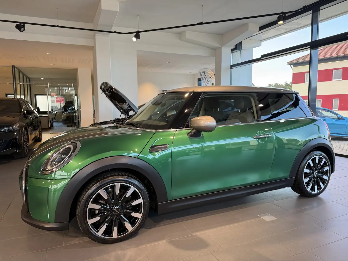 MINI Cooper C lassic Trim 3-trg. Black Pepper DAB Verde - 2