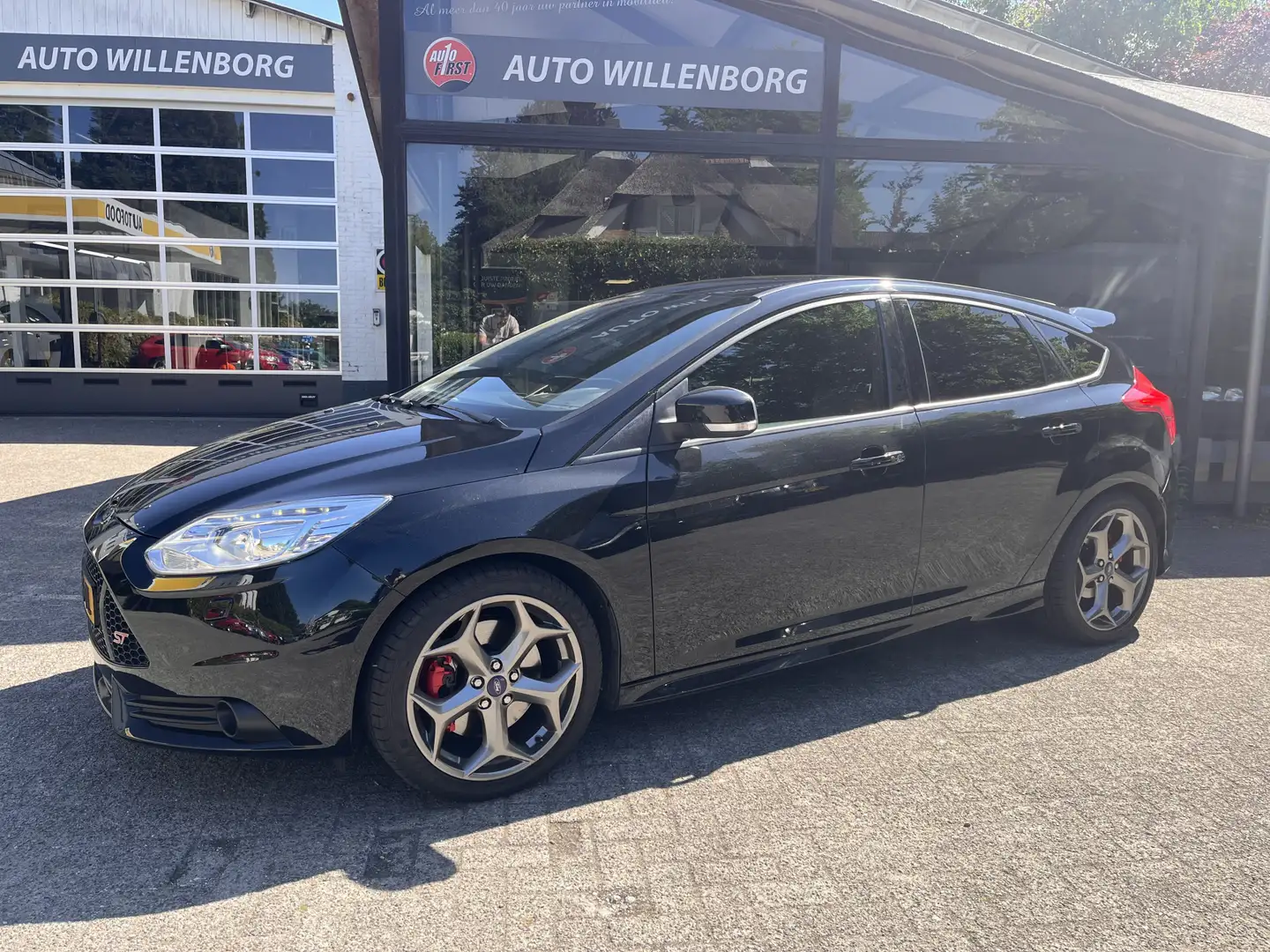 Ford Focus 2.0 EcoBoost ST-3 Negru - 2