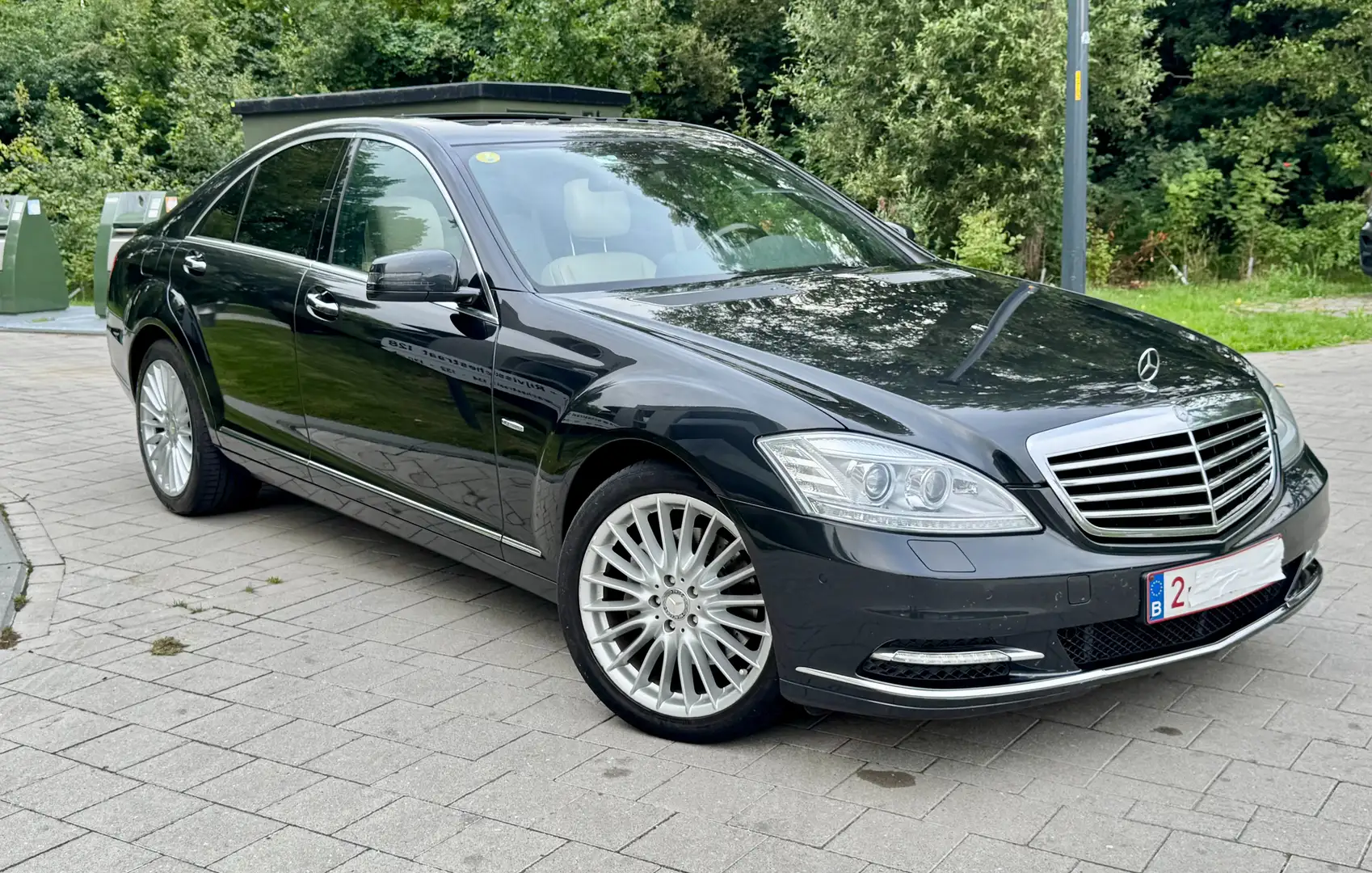 Mercedes-Benz S 250 S 250 CDI DPF BlueEFFICIENCY 7G-TRONIC crna - 1