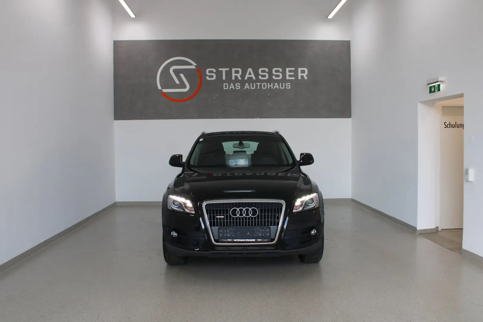 Audi Q5 2.0 TDI quattro Schwarz - 2
