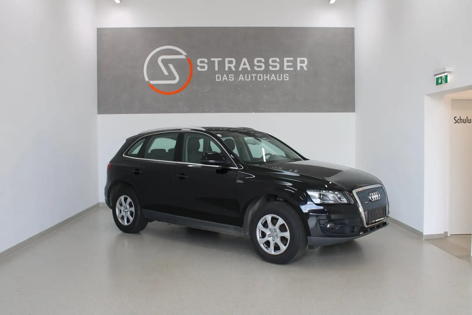 Audi Q5 2.0 TDI quattro Schwarz - 1