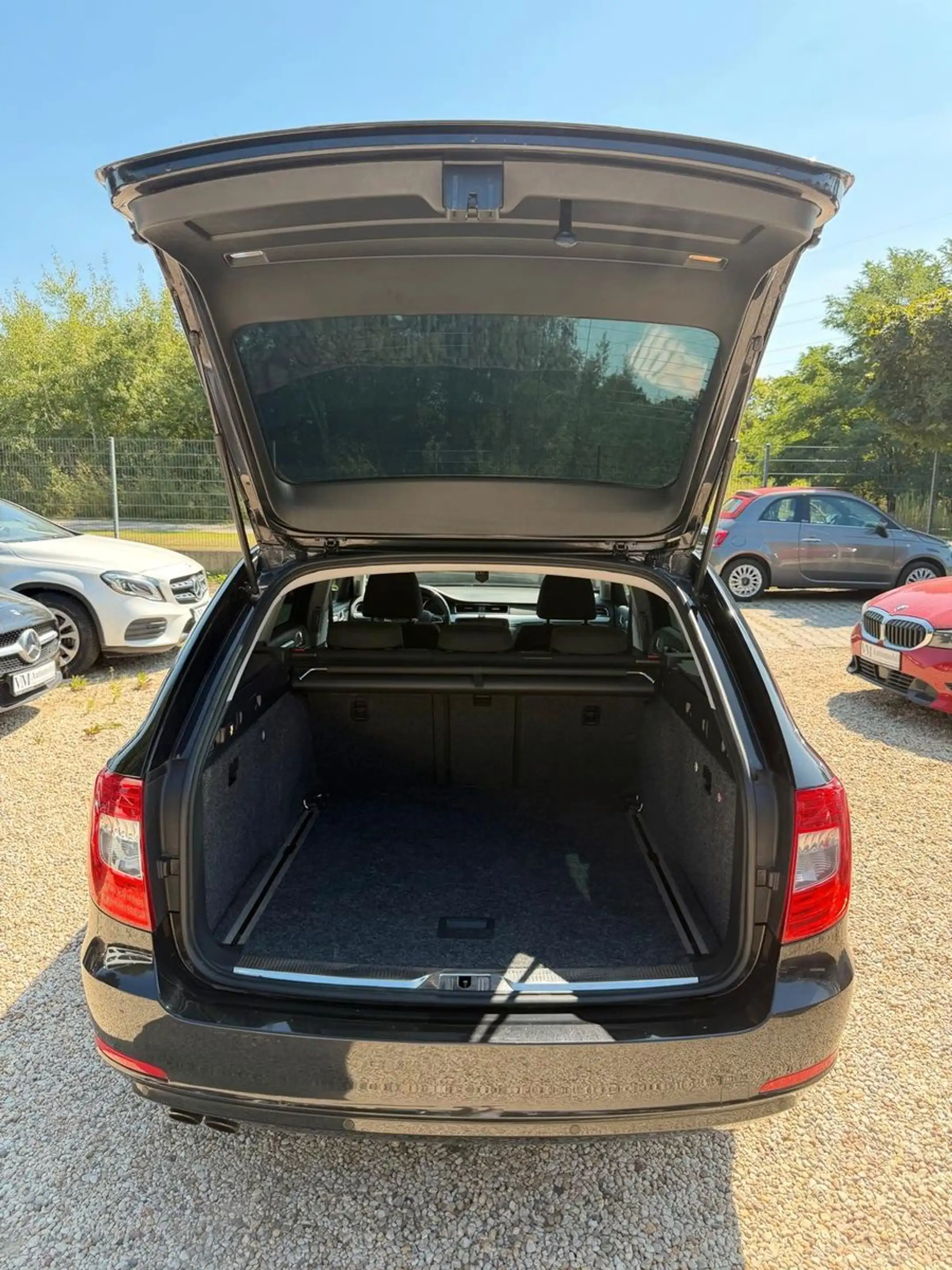 Skoda Superb Combi Exclusive Kam*SitzHz.*Klima*Navi — photo 13