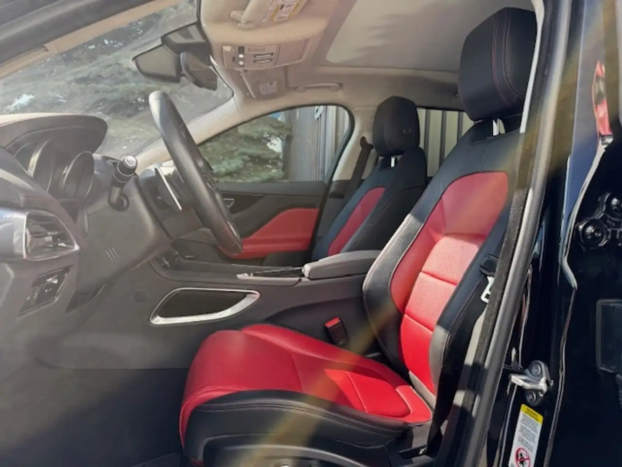 Jaguar F-Pace снимка Jaguar F-Pace