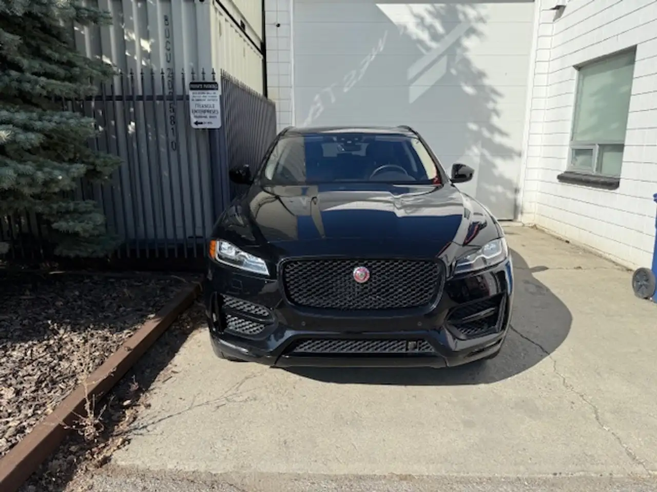 Jaguar F-Pace снимка Jaguar F-Pace