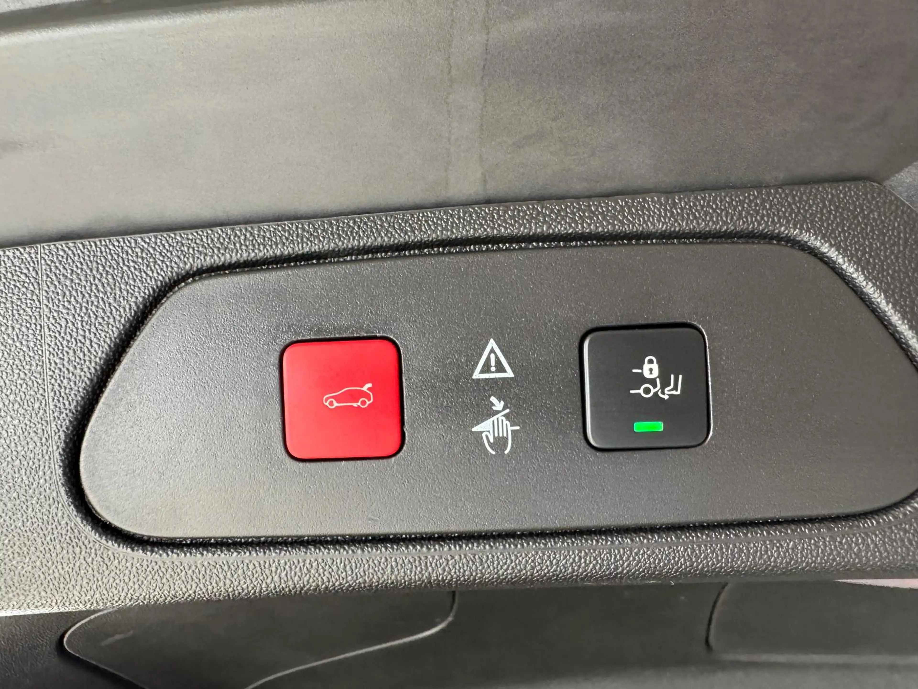 Opel Grandland Ultimate Plug-in-Hybrid 4 - LED/ACC — photo 15