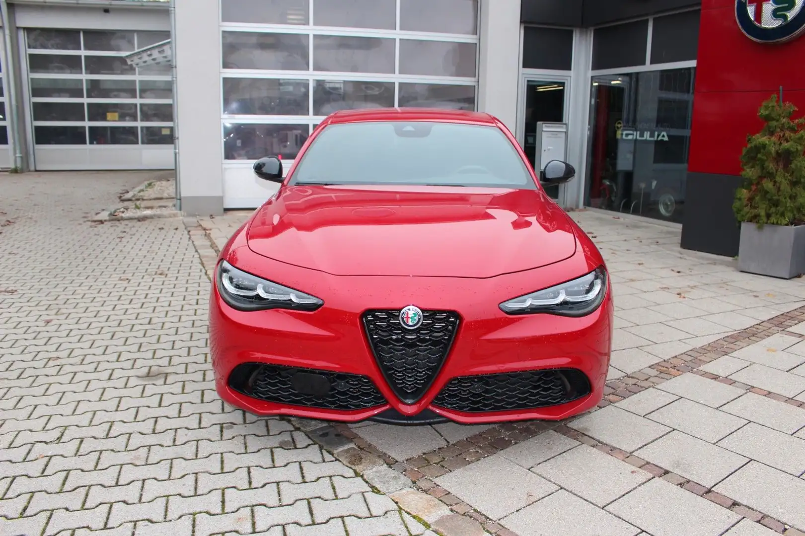 Alfa Romeo Giulia Competizione Q4 Matrix/Garantie 11-2027 Rot - 2