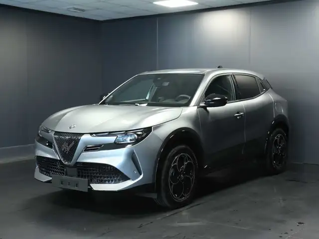 Alfa Romeo Junior 1.2 ibrida Q4 145cv edct6 - VARI COLORI!