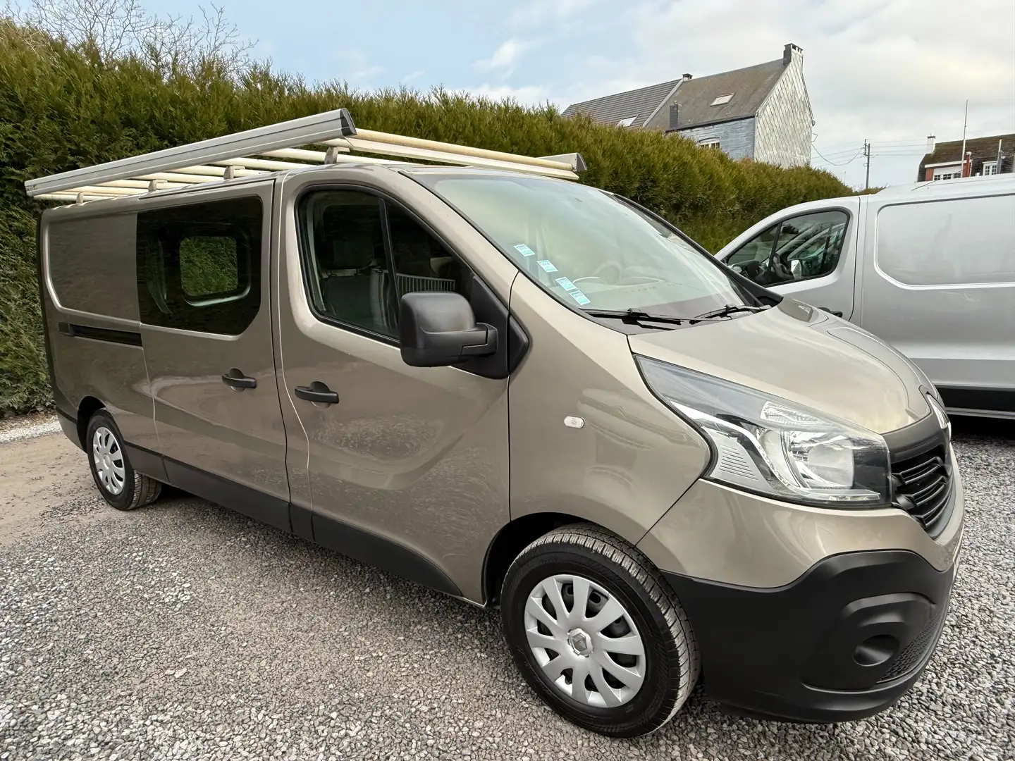 Renault Trafic 1.6 dCi L2H1 Energy - UTILITAIRE - TVA DEDUCTIBLE Brun - 2