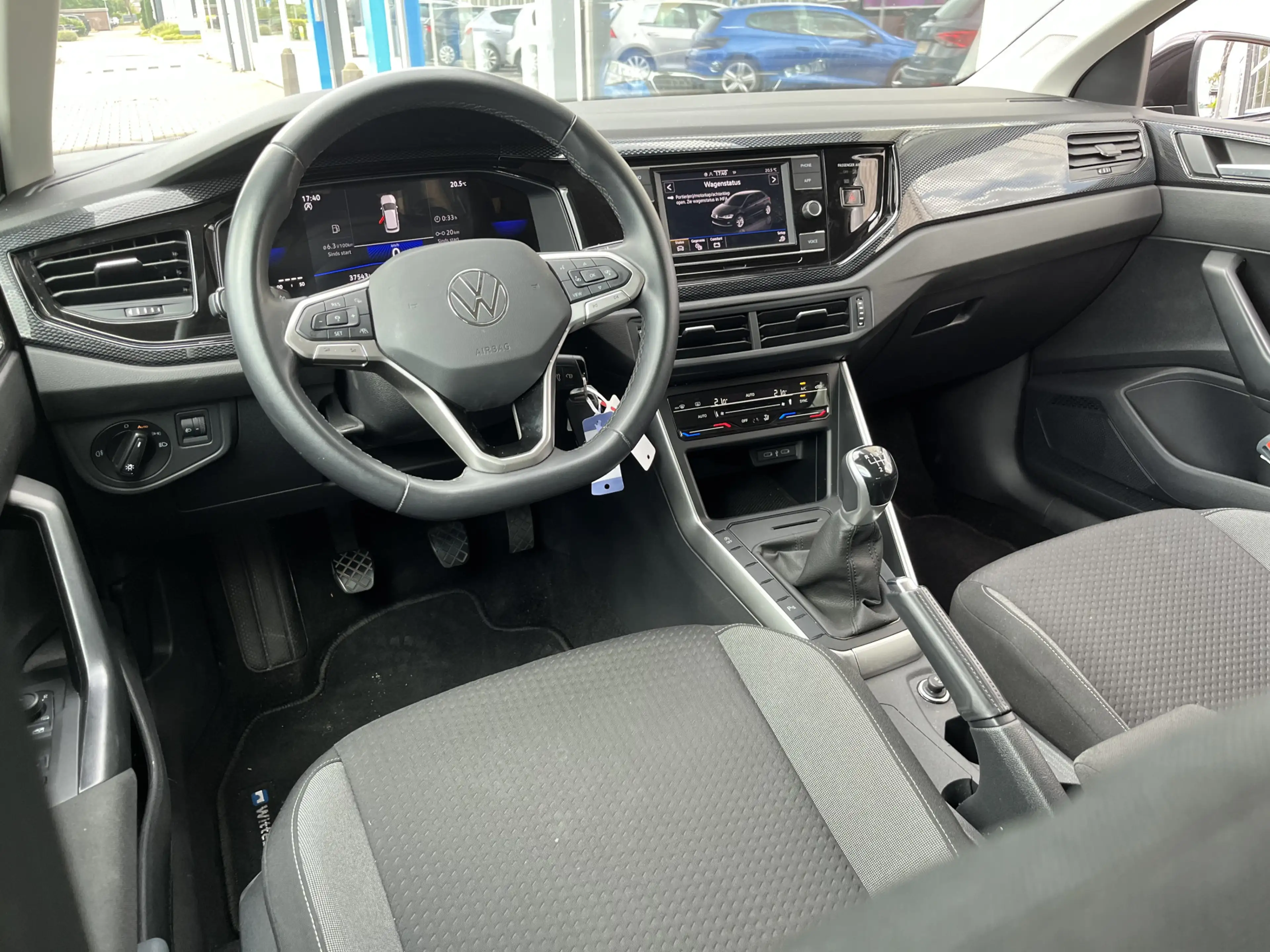 Volkswagen Polo 1.0 TSI Life / CRUISE/ PARK. SENSOREN V+A/ APP-CON — photo 8
