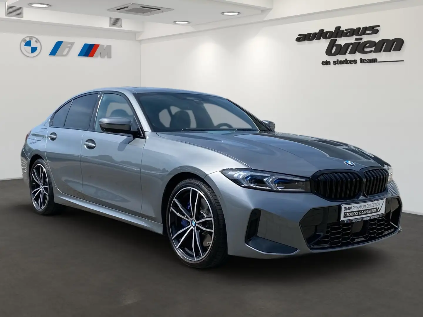 BMW 330 i Limousine, M Sportpaket Grijs - 2
