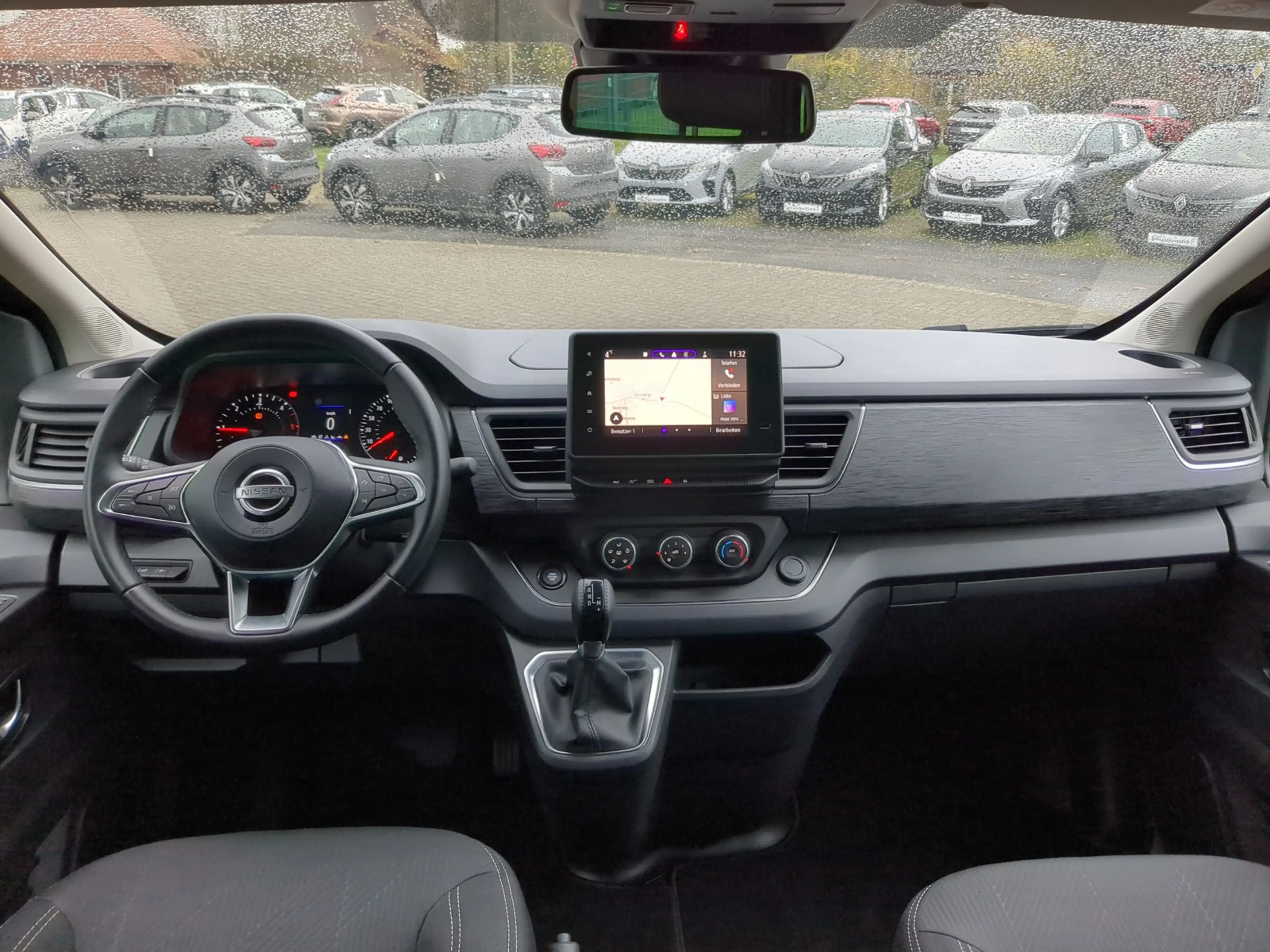 Nissan Primastar 2,8t dCi 170 DCT L1H1 Tekna — photo 6