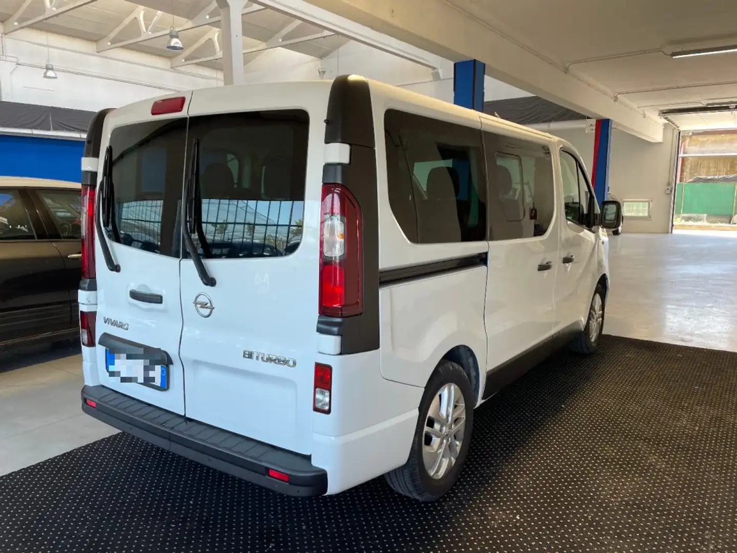 Opel Vivaro 27 1.6 BiTurbo S&S PC-TN 8 POSTI IVA COMPRESA Bianco - 2