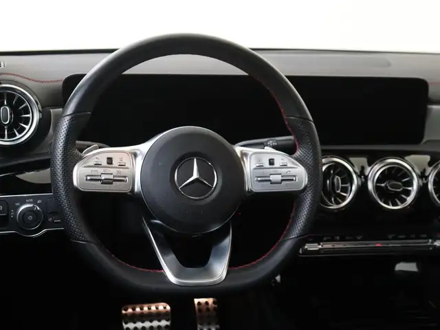 Mercedes-Benz CLA view 10