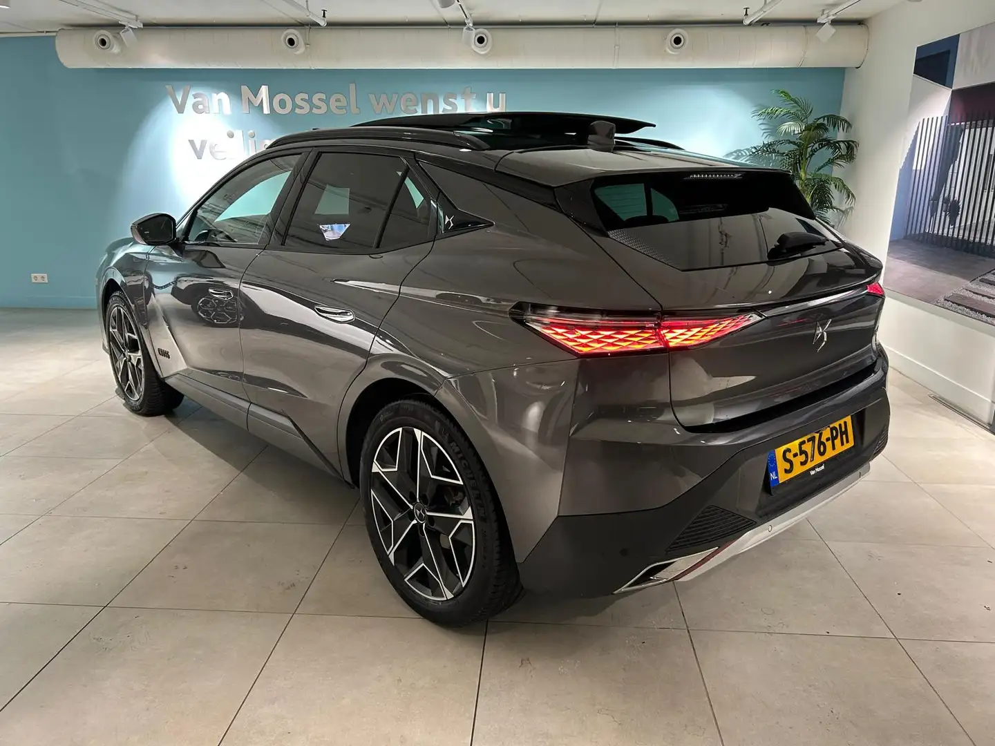 DS Automobiles DS 4 1.2 PureTech Rivoli Cross LEDER | SCHUIFDAK | El. Grijs - 2