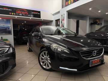 V40 D2 1.6 Summum