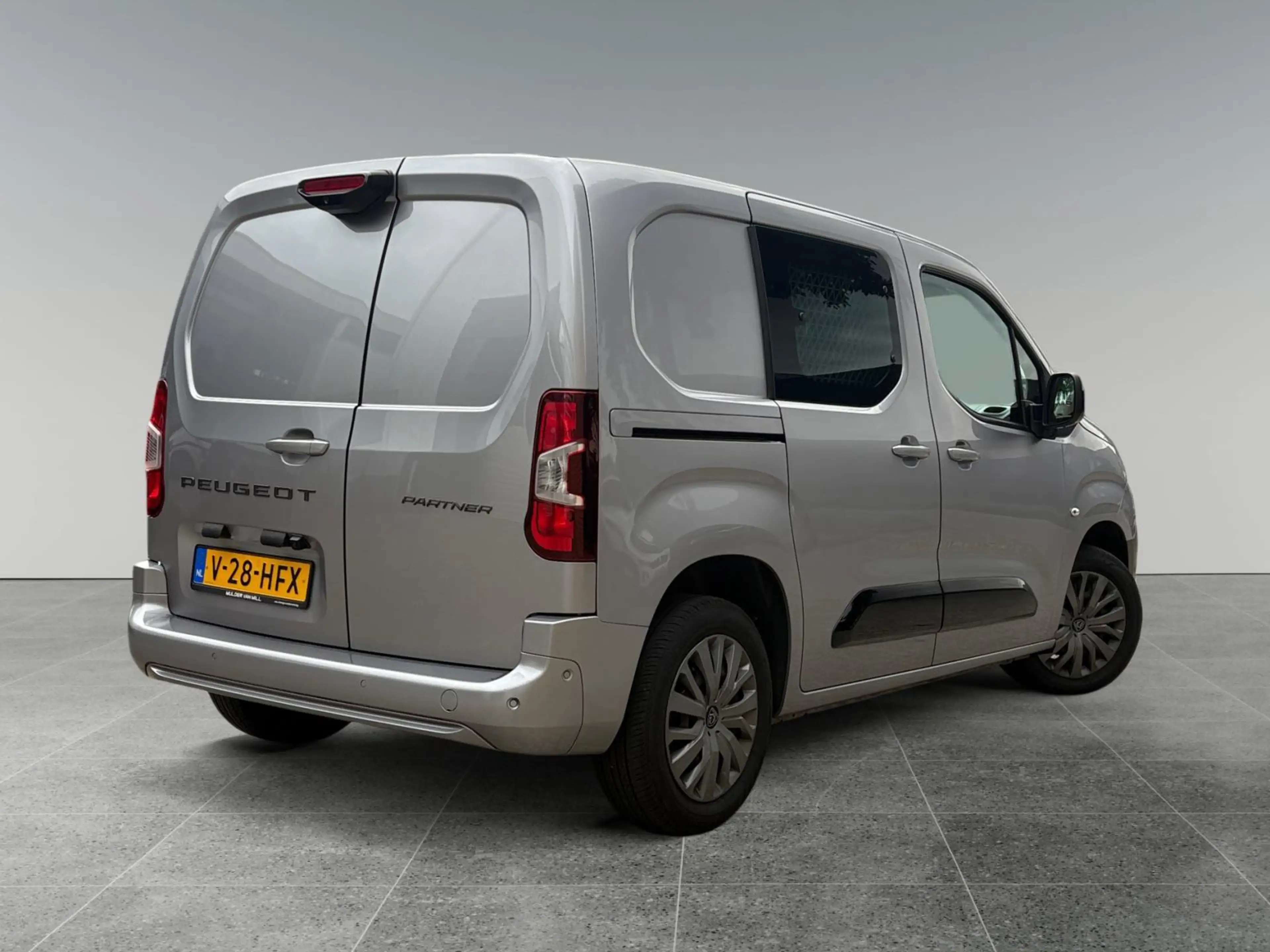 Peugeot Partner L1 1.5 BlueHDi 100pk S&S | 3-ZITS | CAMERA | NAVI — photo 5