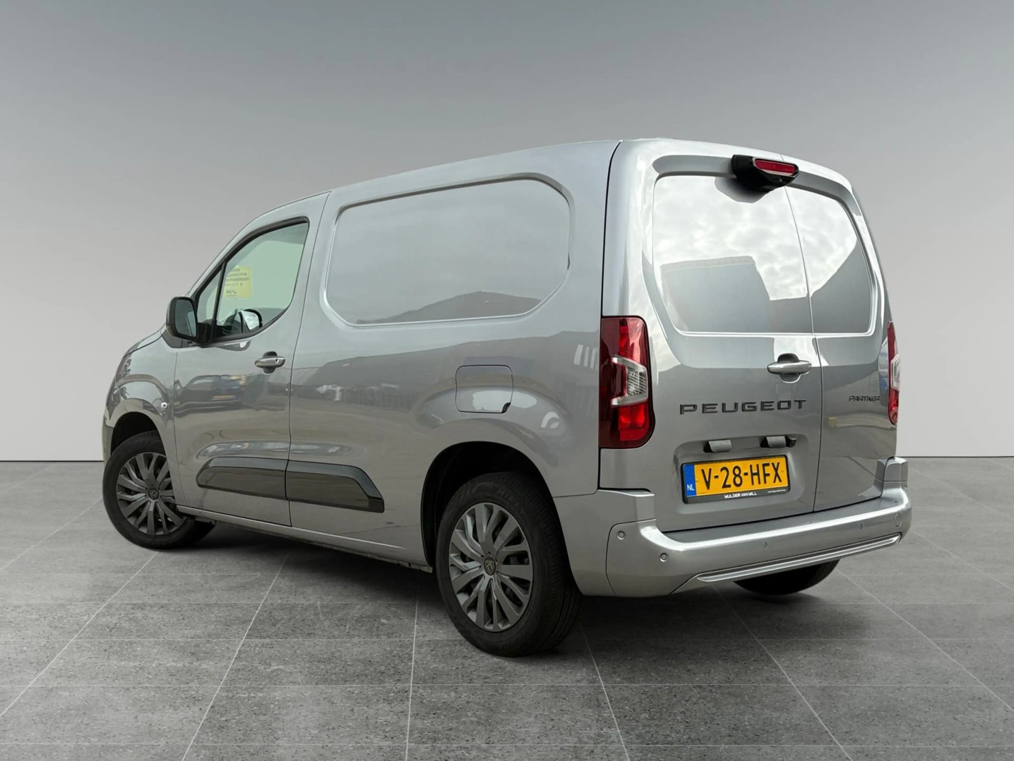 Peugeot Partner L1 1.5 BlueHDi 100pk S&S | 3-ZITS | CAMERA | NAVI — photo 8