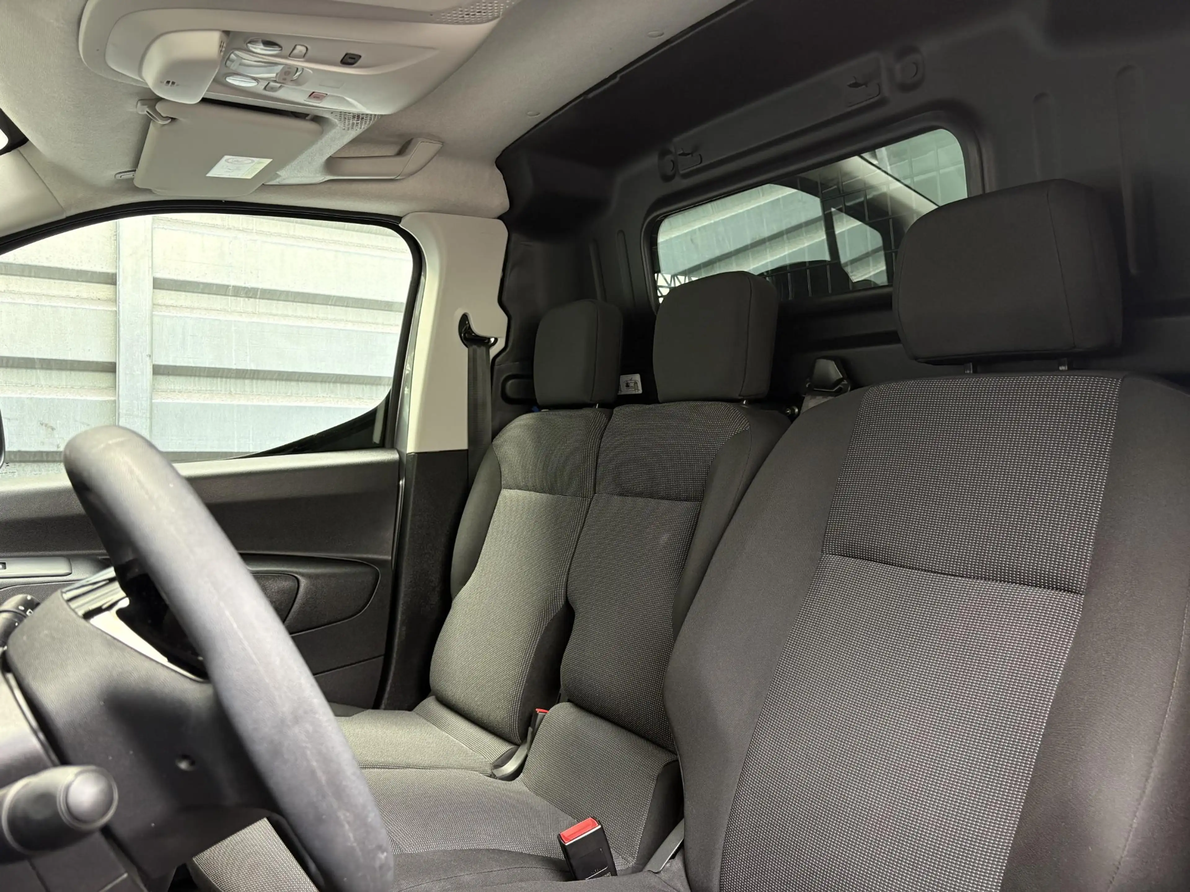 Peugeot Partner L1 1.5 BlueHDi 100pk S&S | 3-ZITS | CAMERA | NAVI — photo 10